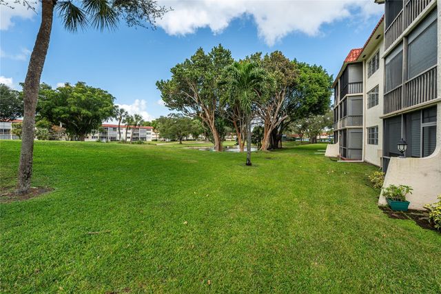 8930 S Hollybrook Boulevard 209, Pembroke Pines, FL 33025