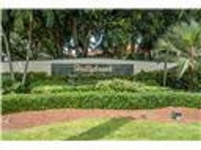 8930 S Hollybrook Boulevard 209, Pembroke Pines, FL 33025
