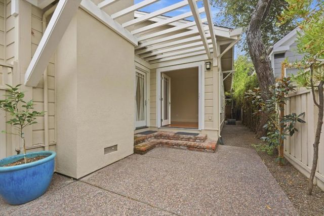 27 Cross Way, Los Gatos, CA 95030