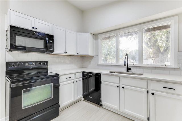 2732 S Minnesota Ave, Wichita, KS 67216