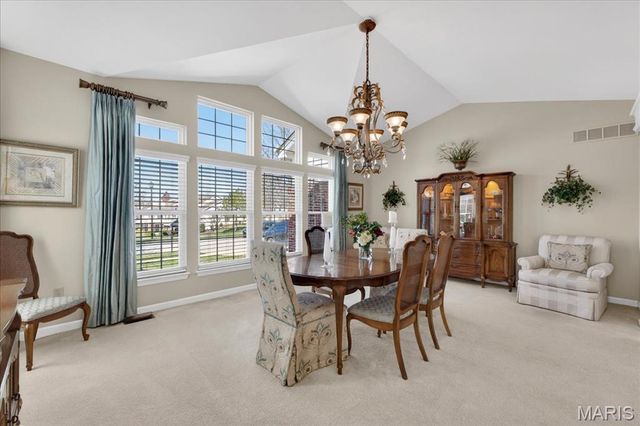 14738 Thornbird Manor Parkway, Chesterfield, MO 63017