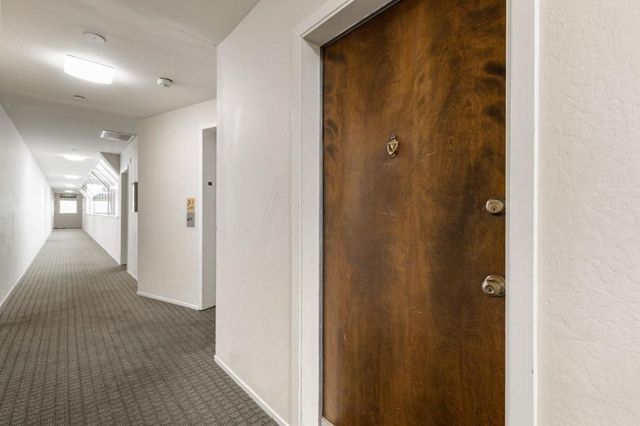 1090 Main Street 401, Redwood City, CA 94063