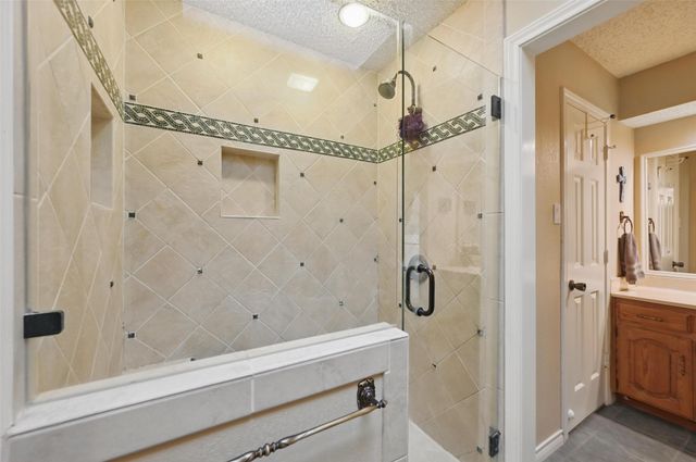 518 Allen Drive, Euless, TX 76039