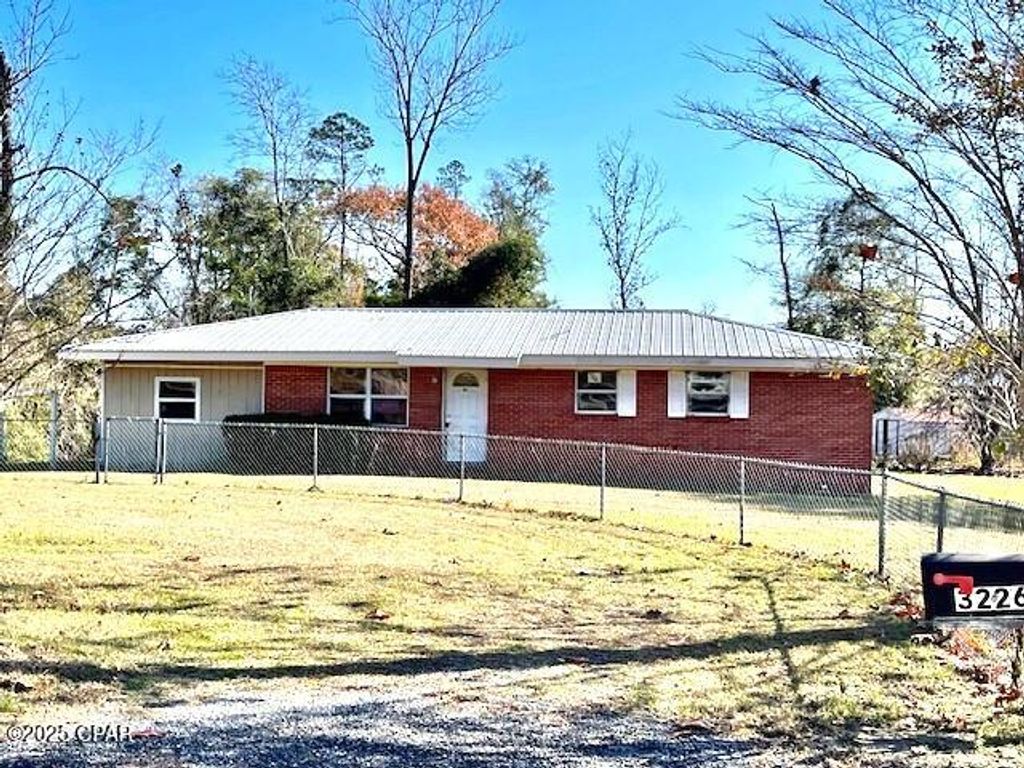 3226 Paulk Road, Marianna, FL 32446