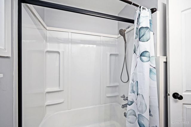 1378 Adams Road, Mt Healthy, OH 45231