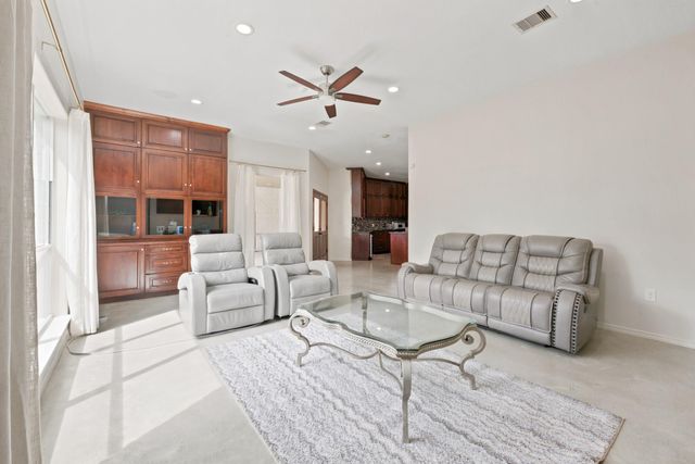 39595 Bosque Road, Hempstead, TX 77445