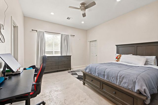 39595 Bosque Road, Hempstead, TX 77445