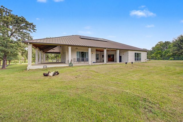39595 Bosque Road, Hempstead, TX 77445