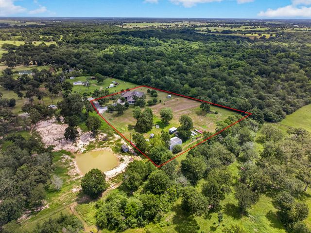 39595 Bosque Road, Hempstead, TX 77445