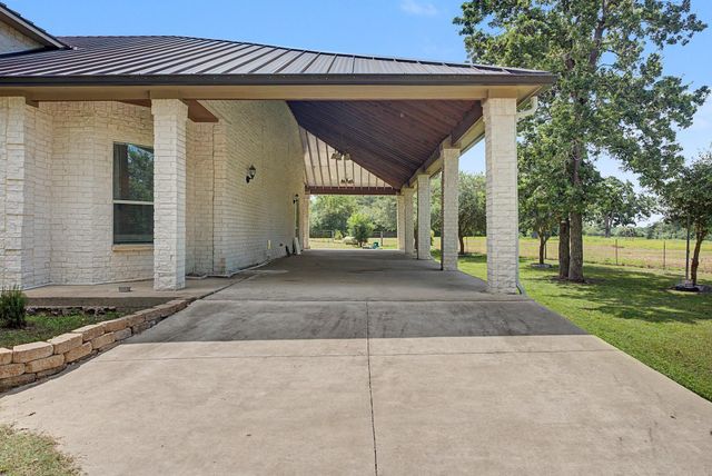 39595 Bosque Road, Hempstead, TX 77445