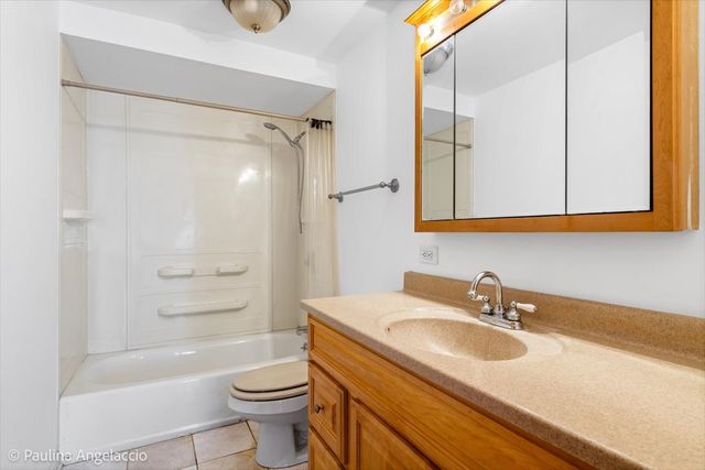 4618 Custer Avenue, Brookfield, IL 60513