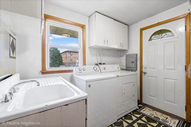 4618 Custer Avenue, Brookfield, IL 60513