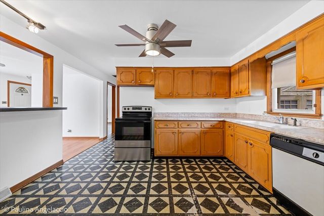 4618 Custer Avenue, Brookfield, IL 60513