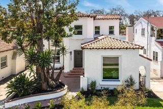 4325 9th Avenue, Los Angeles, CA 90008
