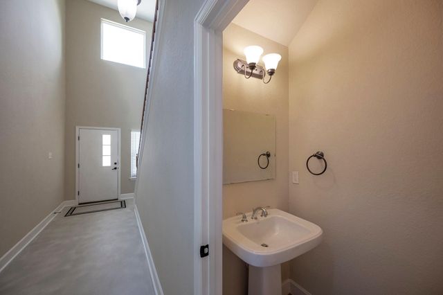 4210 Darter Street, Houston, TX 77009