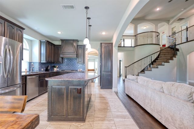 2601 Grouse Hollow Way, Midlothian, TX 76065