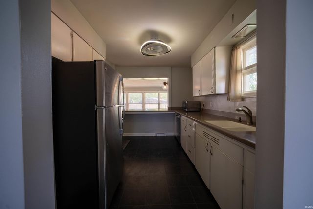 6700 Lincoln Avenue, Evansville, IN 47715