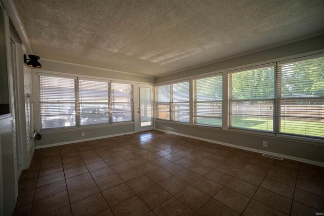 6700 Lincoln Avenue, Evansville, IN 47715
