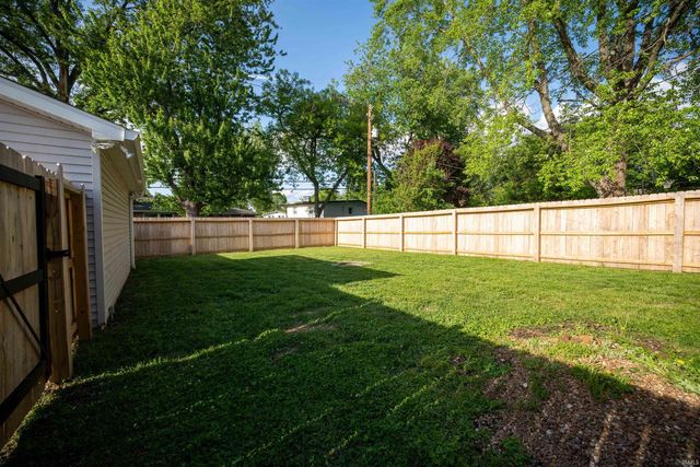 6700 Lincoln Avenue, Evansville, IN 47715
