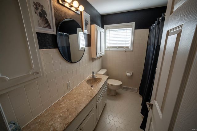 6700 Lincoln Avenue, Evansville, IN 47715