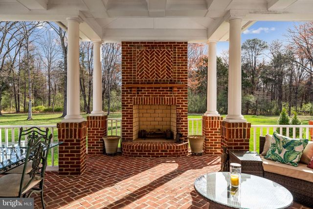 15271 RIDING CLUB DR, Haymarket, VA 20169