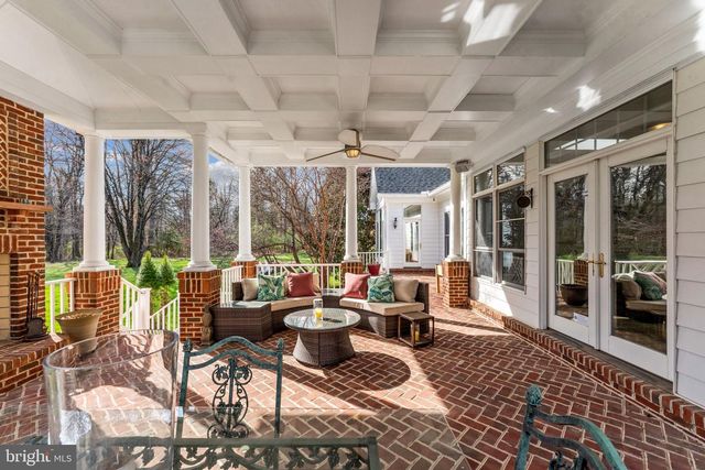 15271 RIDING CLUB DR, Haymarket, VA 20169