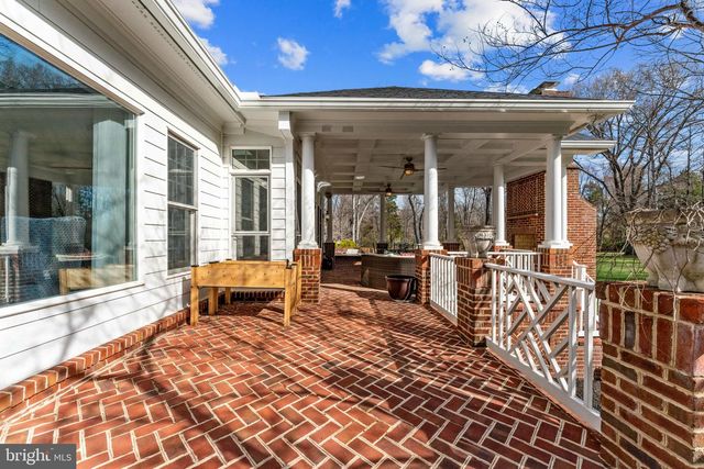 15271 RIDING CLUB DR, Haymarket, VA 20169