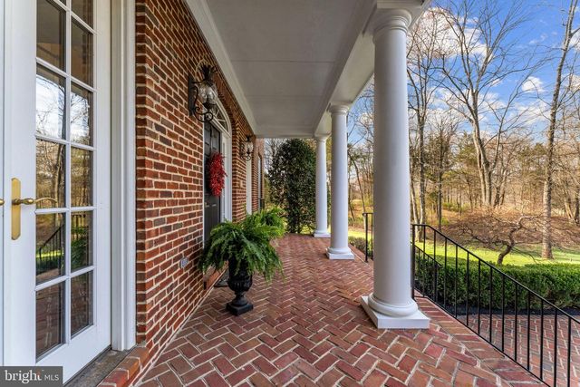 15271 RIDING CLUB DR, Haymarket, VA 20169