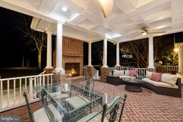 15271 RIDING CLUB DR, Haymarket, VA 20169