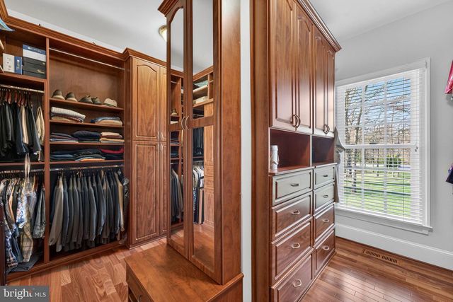 15271 RIDING CLUB DR, Haymarket, VA 20169