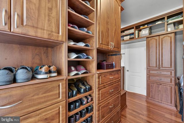 15271 RIDING CLUB DR, Haymarket, VA 20169