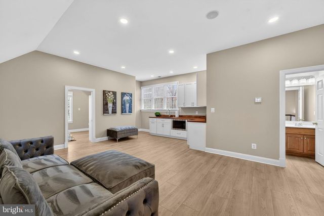 15271 RIDING CLUB DR, Haymarket, VA 20169