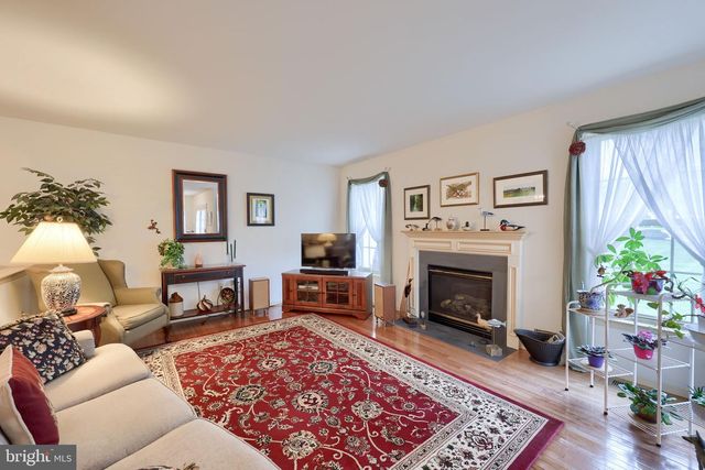 4 RUMFORD CT, Lancaster, PA 17602