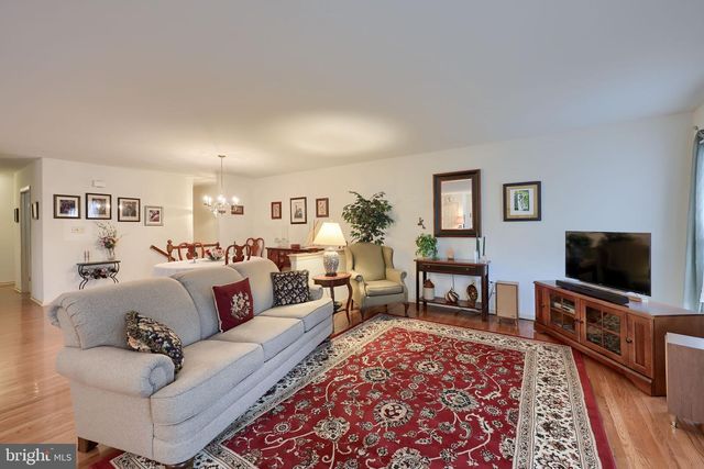 4 RUMFORD CT, Lancaster, PA 17602