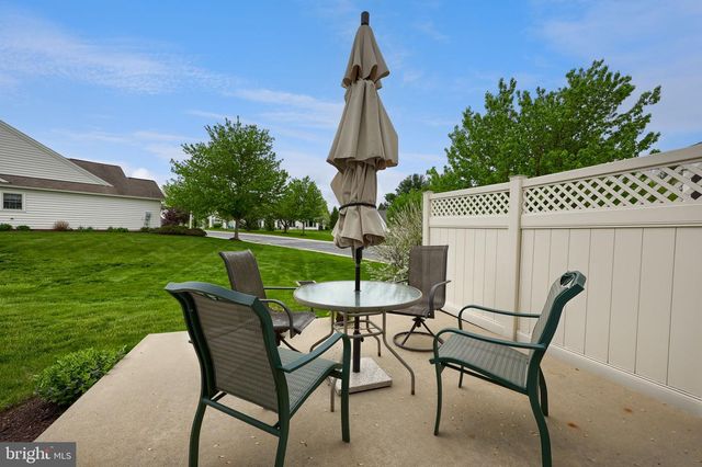 4 RUMFORD CT, Lancaster, PA 17602