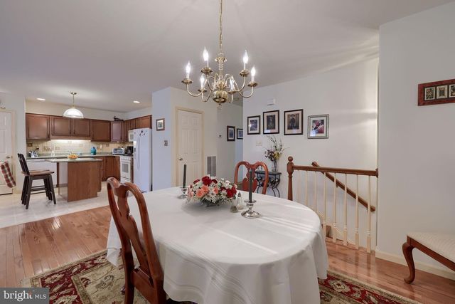 4 RUMFORD CT, Lancaster, PA 17602