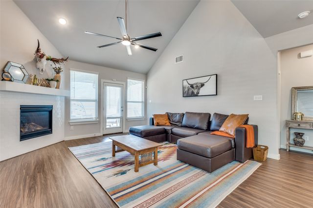 4737 Tanglewood Drive, Haltom City, TX 76137