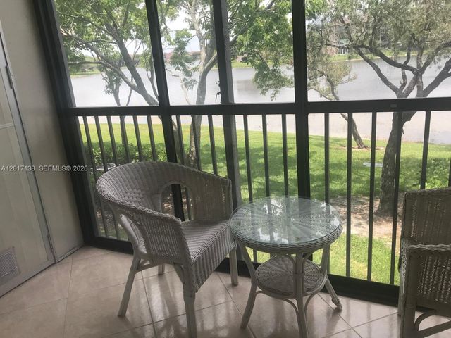 13705 SW 12th St 208B, Pembroke Pines, FL 33027