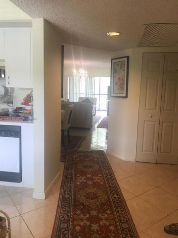 13705 SW 12th St 208B, Pembroke Pines, FL 33027
