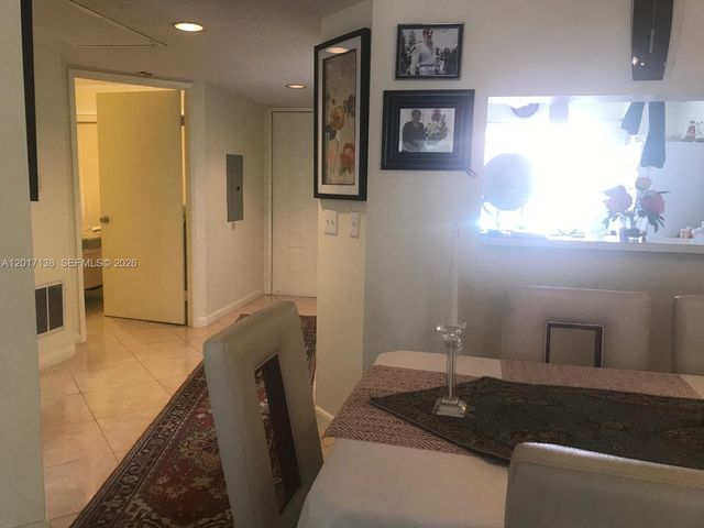 13705 SW 12th St 208B, Pembroke Pines, FL 33027