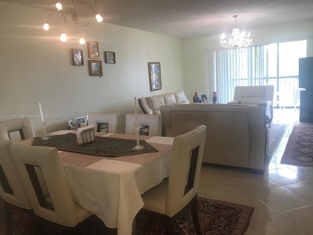 13705 SW 12th St 208B, Pembroke Pines, FL 33027