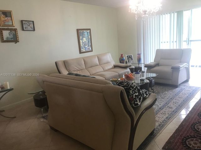 13705 SW 12th St 208B, Pembroke Pines, FL 33027
