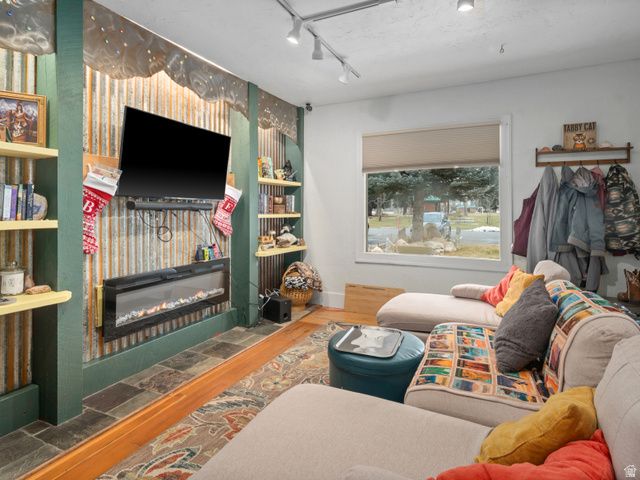 237 S 7400 E, Huntsville, UT 84317