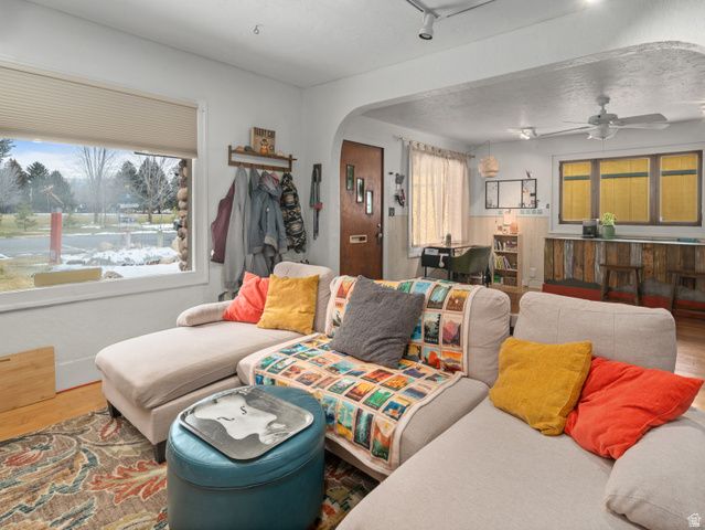 237 S 7400 E, Huntsville, UT 84317