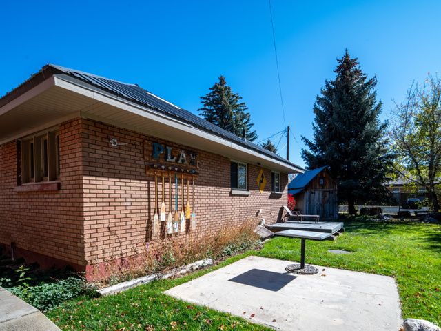 237 S 7400 E, Huntsville, UT 84317