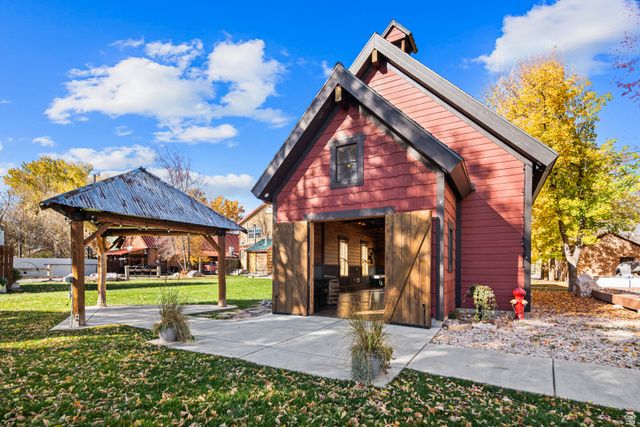 237 S 7400 E, Huntsville, UT 84317