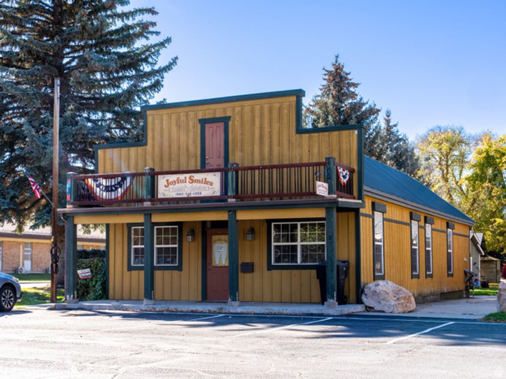 237 S 7400 E, Huntsville, UT 84317