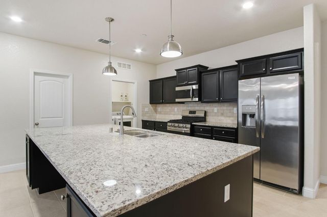 3790 Bonifacio Way, Merced, CA 95340