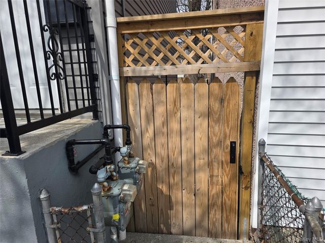 42 Hasbrouck Street A, Newburgh, NY 12550