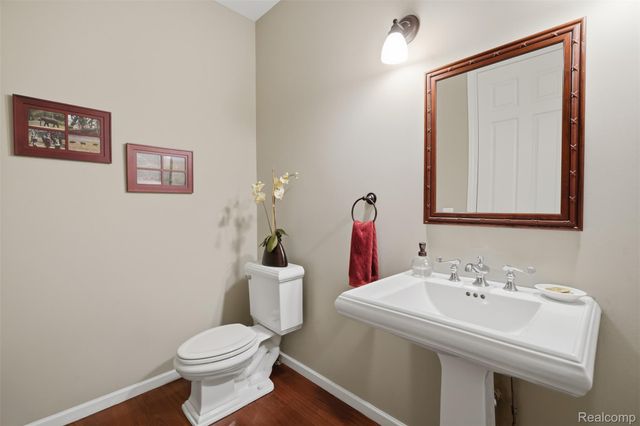 5110 Kitson Lane, West Bloomfield Charter Township, MI 48324